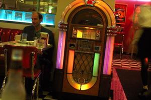 最高のホームシアター体験を予算内で実現する方法